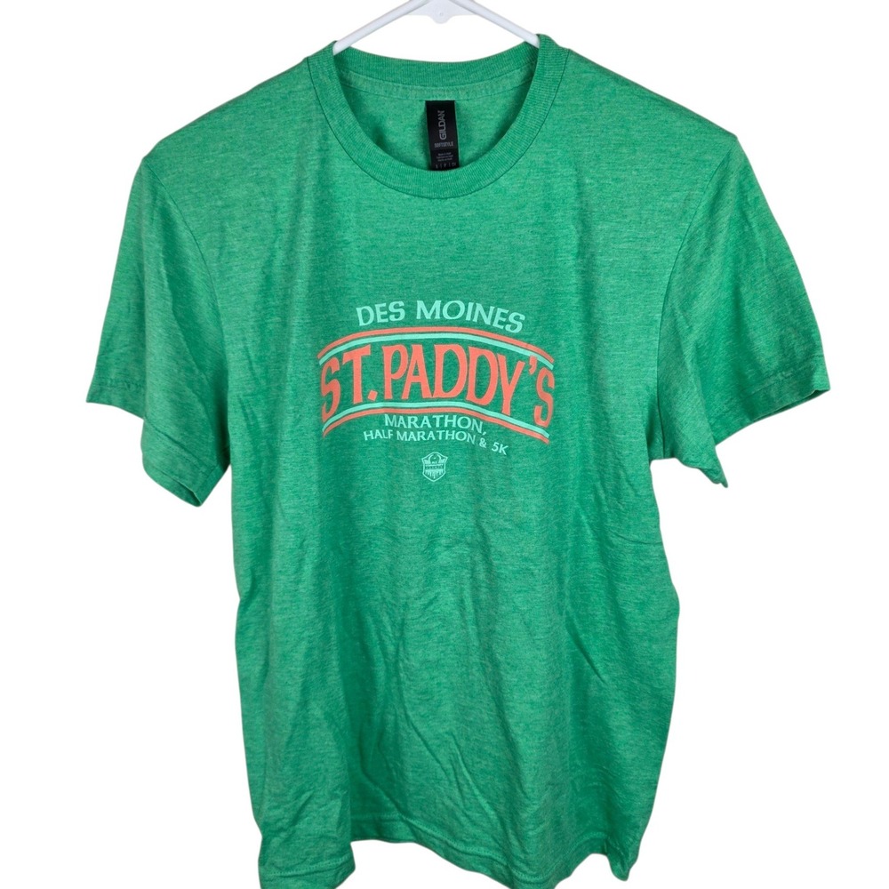Gildan T-Shirt Unisex Small Green Good St Paddy's Marathon Des Moines Graphic
